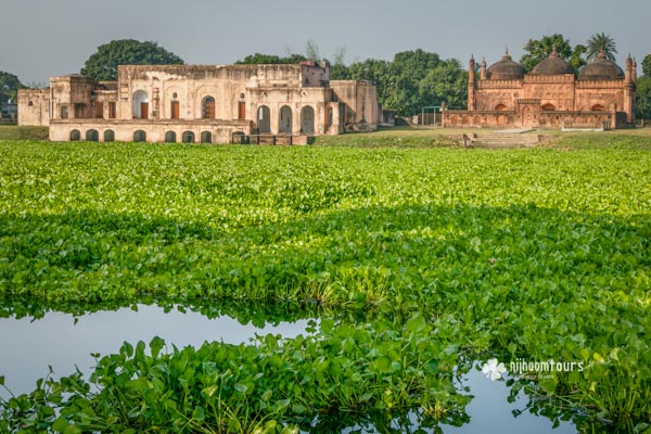 Tahkhana Complex in Gaur