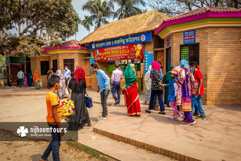 Photo of the Sonargaon Museum entrance during the opening hours