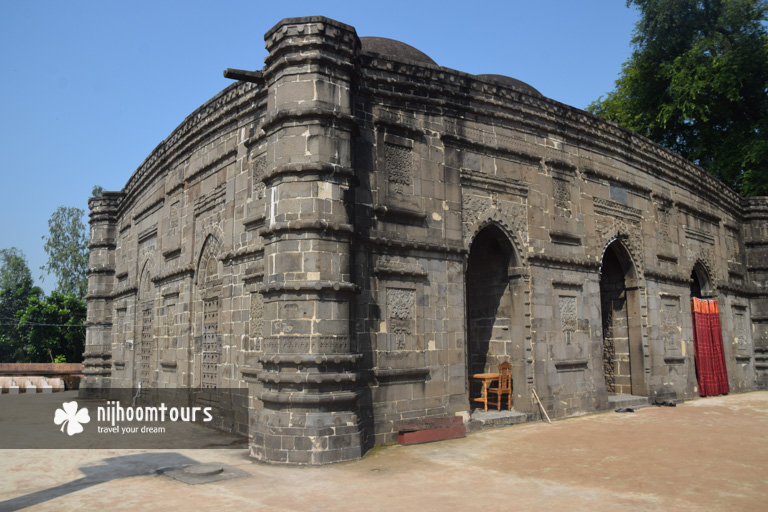 A photo of Kusumba Mosque in Rajshahi - number three on our list of the best historical mosques in Bangladesh